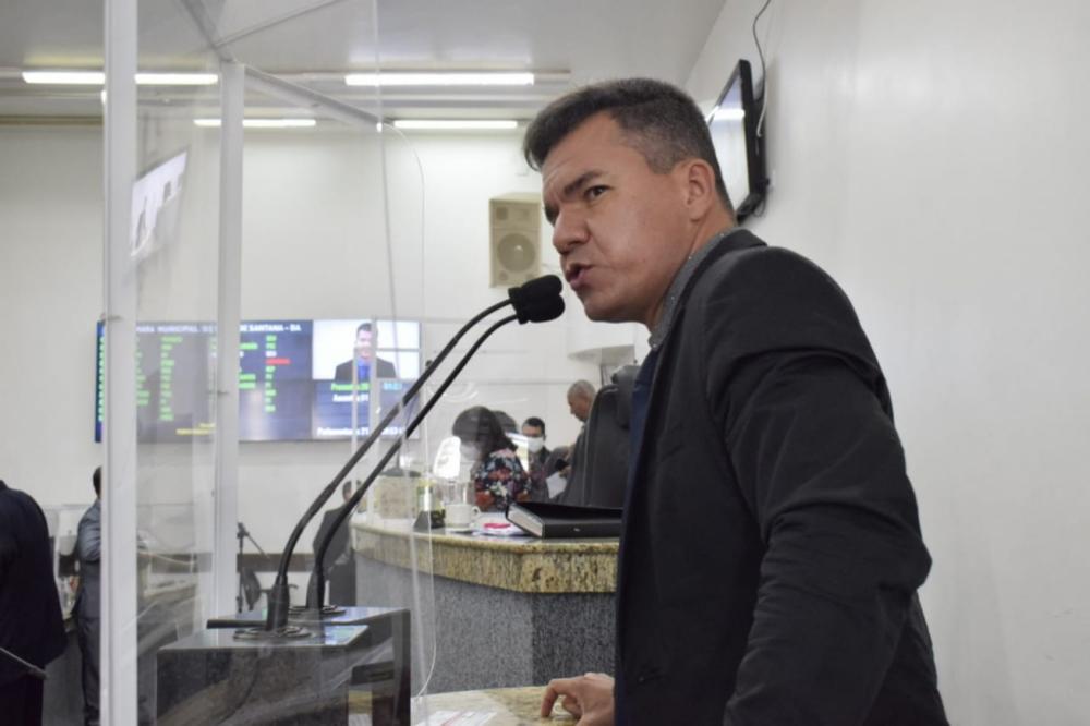 Publicidade ou propaganda machista e que estimule violência contra a mulher pode ser proibida por lei em Feira