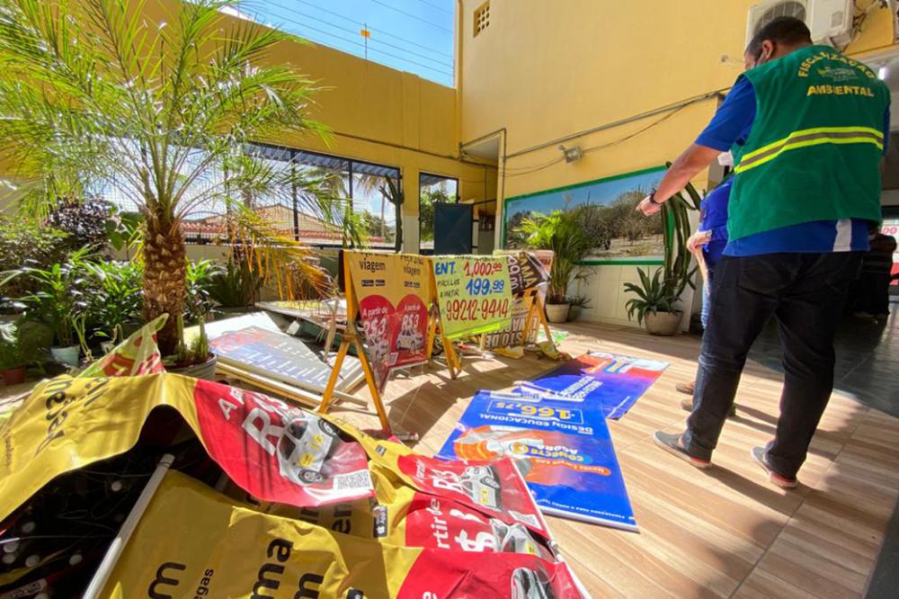 Força tarefa resulta em mais de 3 mil peças publicitárias apreendidas