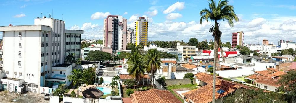 Comércio de Feira de Santana está autorizado a funcionar no feriado do dia 26