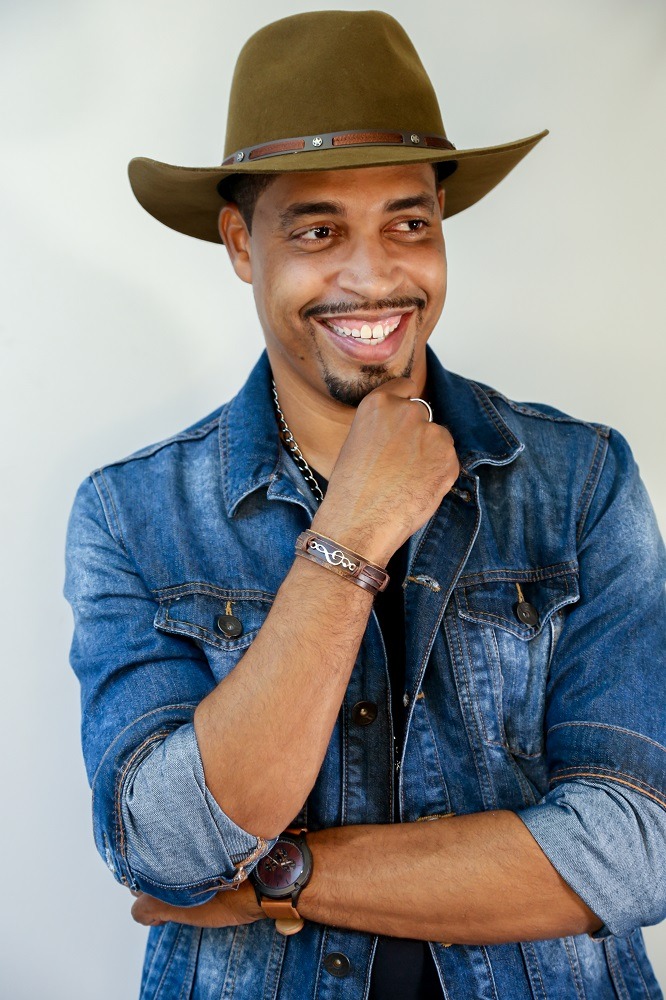  Novo single de Raffinha Oliver é lançada