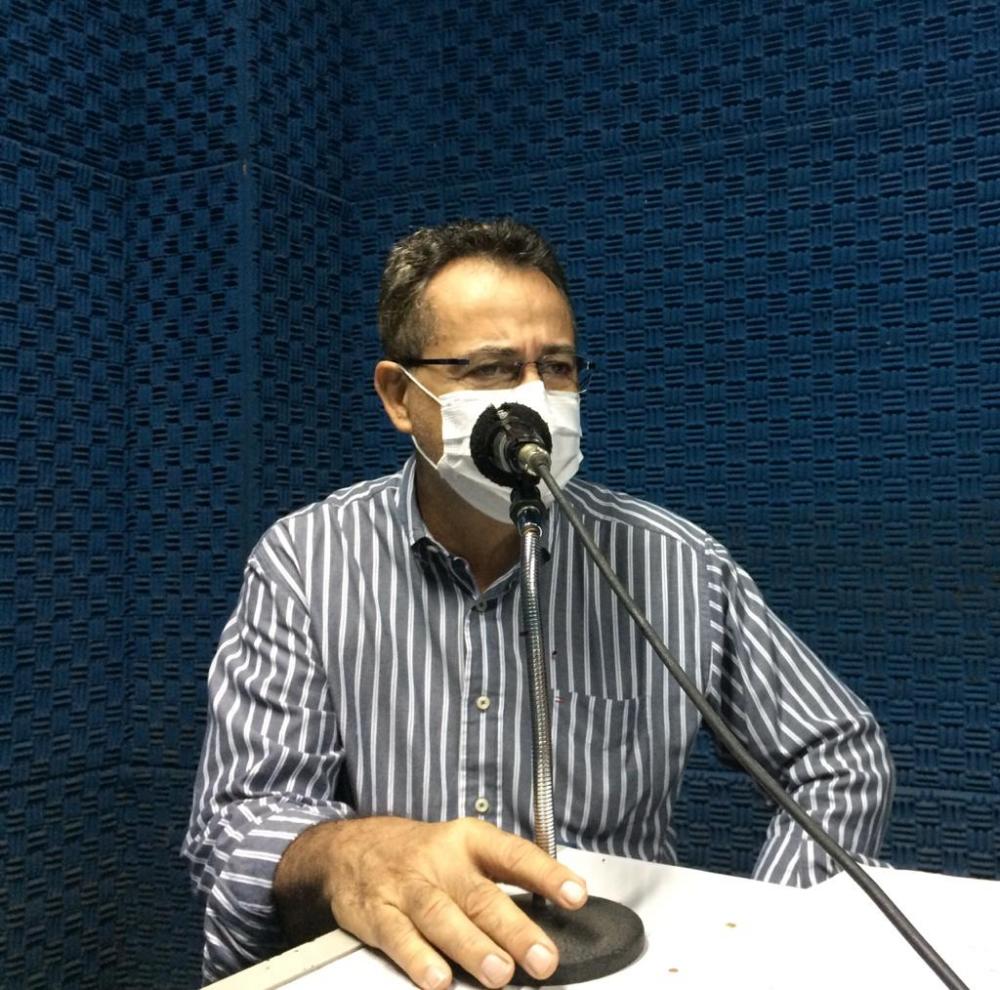 Cachoeira inicia distribuição de kits escolares em todas as unidades do município