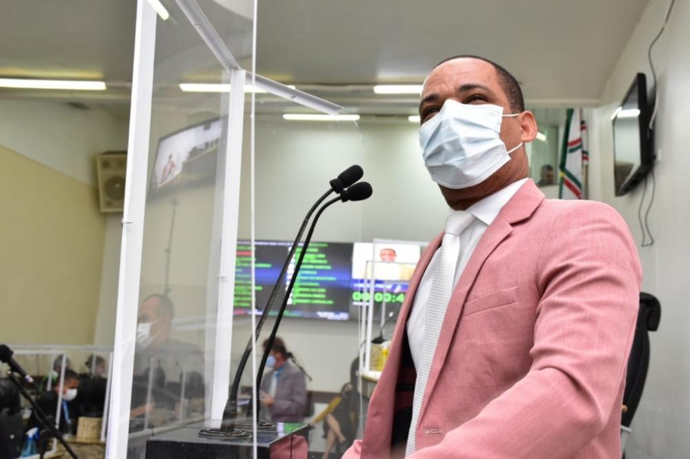 Tomba pede socorro; bairro precisa de limpeza urgentemente, assim como outros circuvizinhos