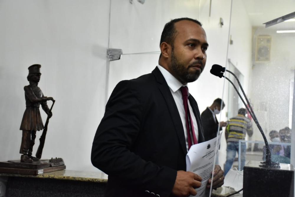 Com 11 votos favoráveis e 8 contrários, requerimento questiona situação do BRT