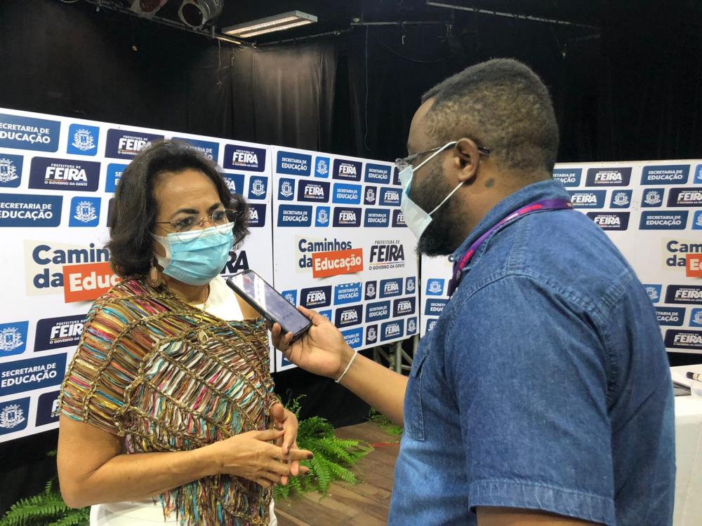 Secretaria de Educação empossa novos professores para retorno híbrido às aulas