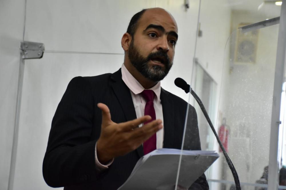 Governo do estado faz uso indevido de área no centro da cidade há anos, diz vereador