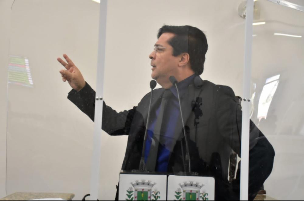 Fernando Torres defende extinção do cargo de assessor parlamentar especial