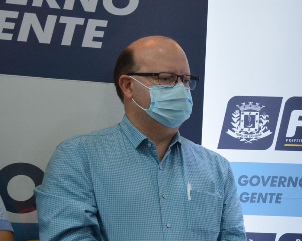 Prefeitura é questionada sobre aluguel de carro de luxo para transportar secretário de saúde