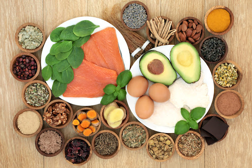 Nutricionista da dicas de alimentos que ajudam a diminuir a ansiedade