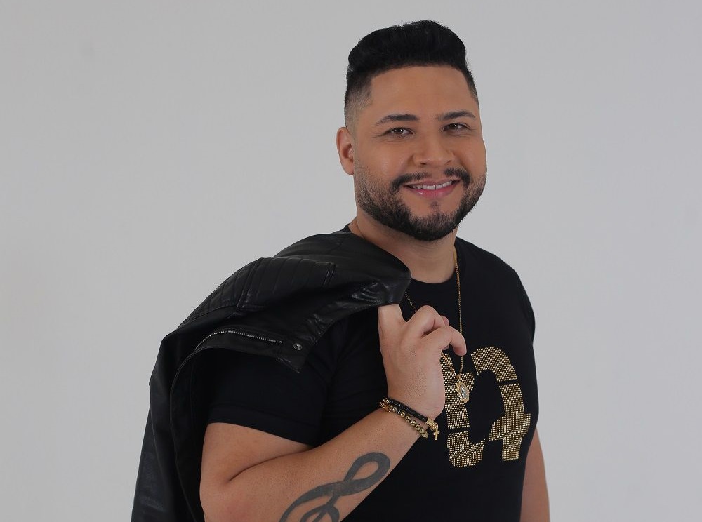 Ícaro Moraes anuncia gravação de DVD