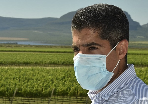 Planalto articula para que fusão entre DEM e PSL não aconteça, diz coluna