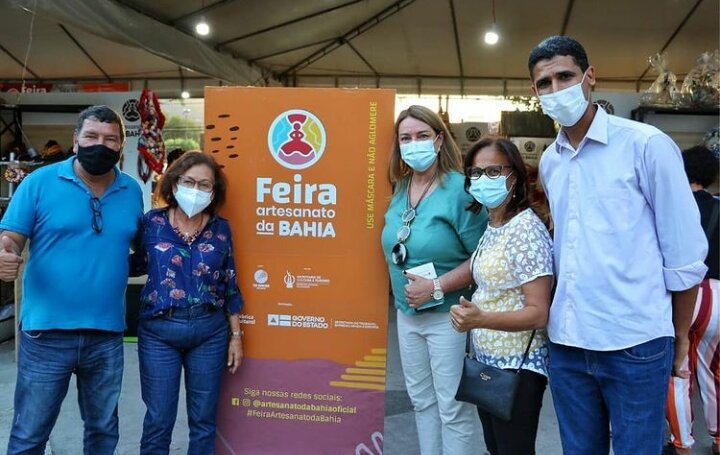 Deputada Fabíola Mansur visita Feira de Artesanato em Cachoeira