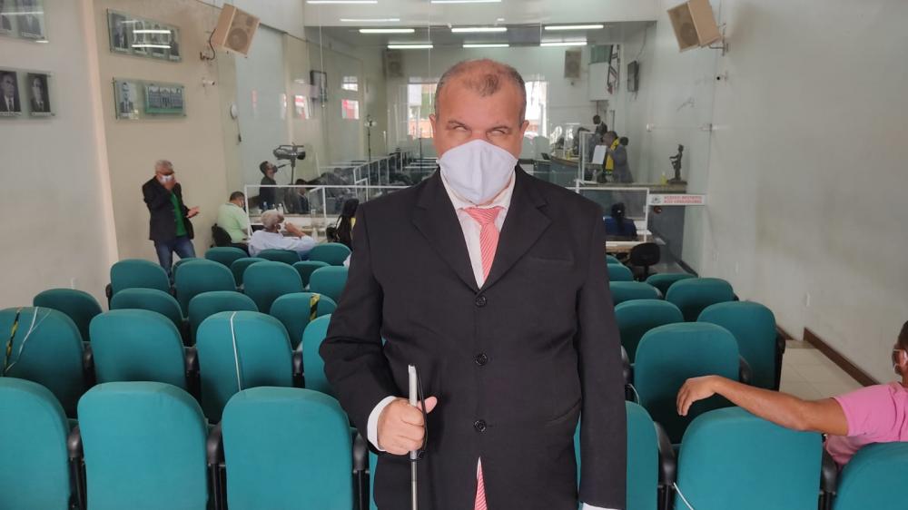 Deficiente visual, Reinaldo Maia fala sobre dificuldades da pessoa com deficiência 