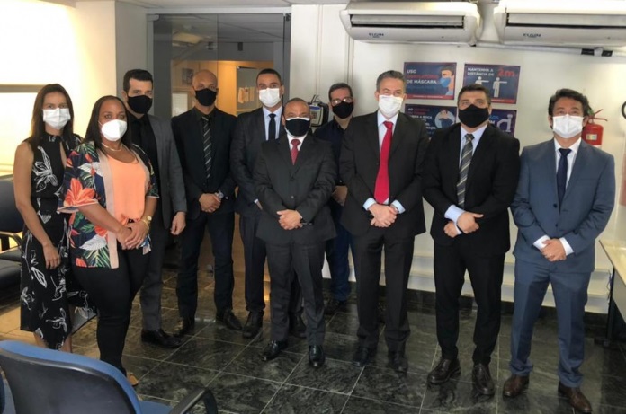 Polícia Civil da Bahia se reúne com magistrado da Vara de Crimes Organizados