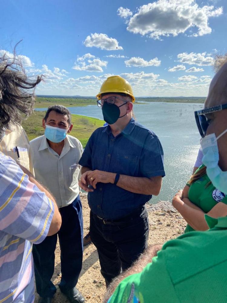 Comissão de Meio Ambiente apresenta Plano do Canal do Sertão Baiano em Audiência Pública