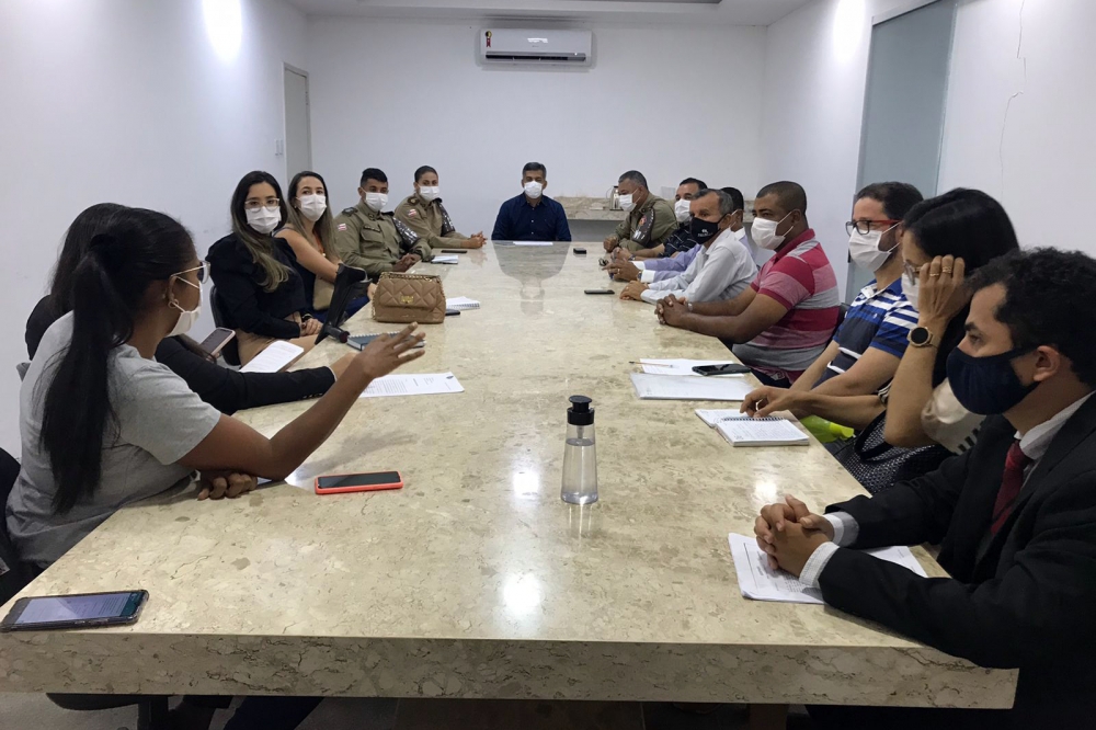 Prefeituras de Riachão do Jacuípe, Pé de Serra e Nova Fátima se reúnem para combater variante