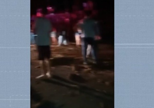 Acidente com caminhão, ônibus e van na BR-101 mata 12 pessoas