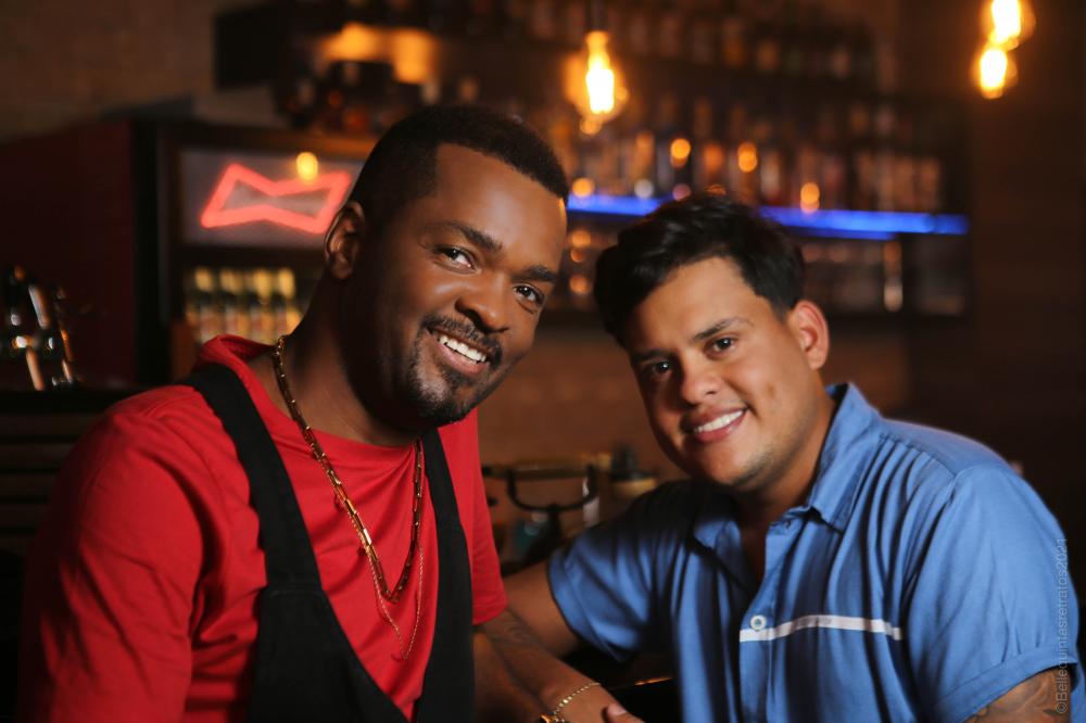 Roberto Kuelho anuncia música com Thiago Aquino