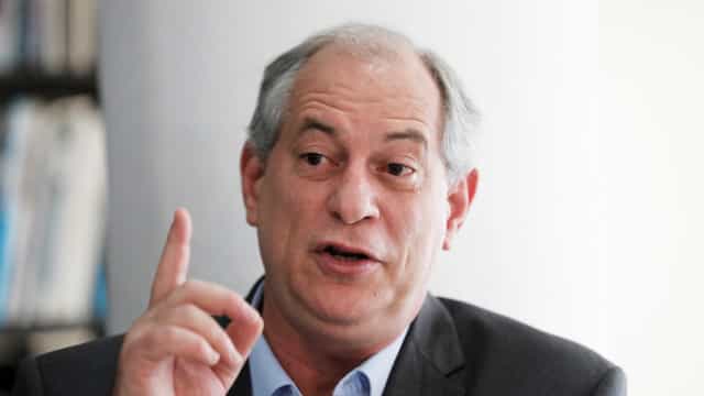 Ciro minimiza ataques que sofreu em ato e pede trégua entre oposição