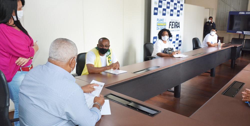 Governo Municipal recebe agentes de saúde para tratar de demandas da categoria