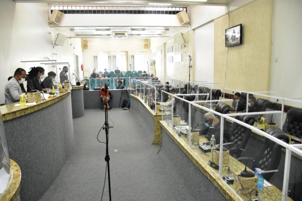 Policiais não podem ser tratados como jagunços, reclama representante da classe