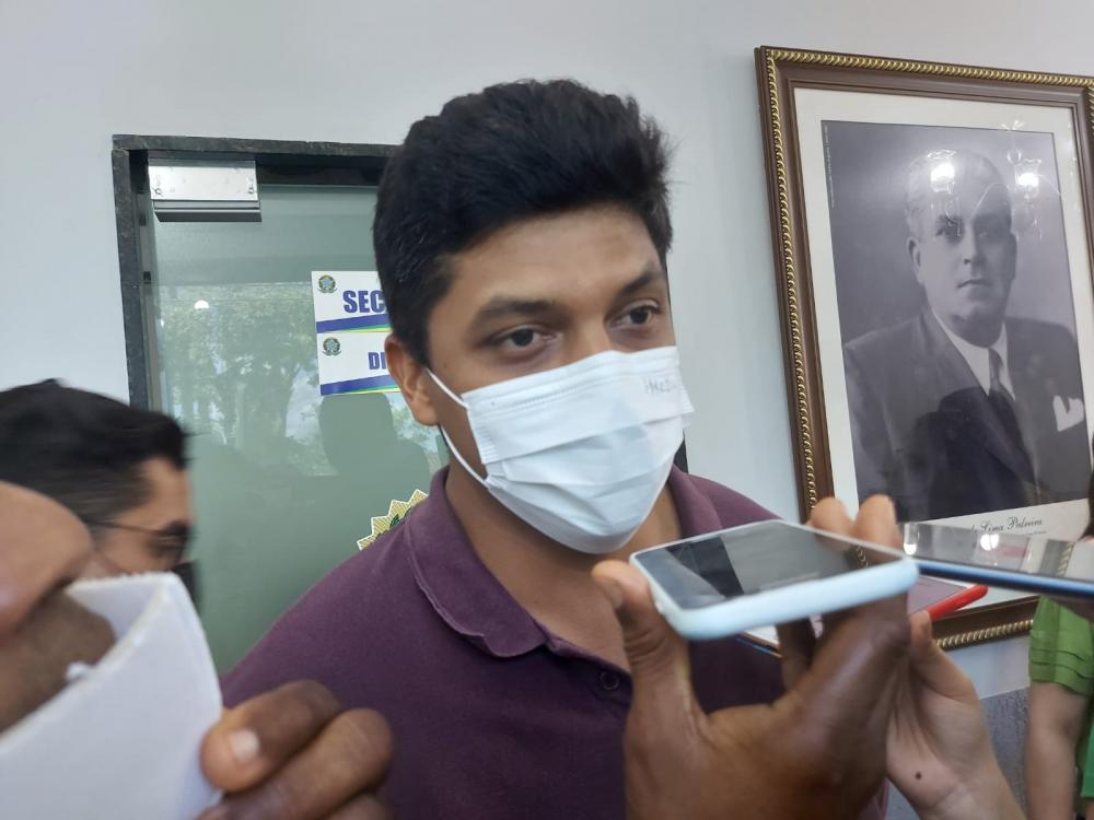 Prefeito de São Gonçalo fala sobre pedido de impeachment aceito pela Câmara 