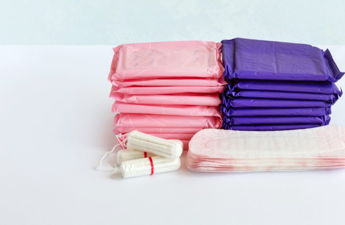 Bolsonaro veta distribuição gratuita de absorventes a mulheres de baixa renda