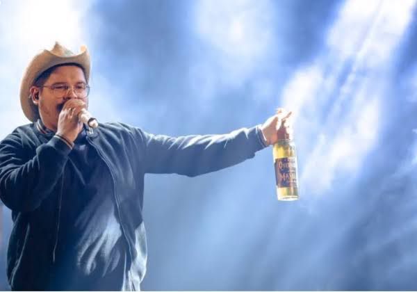 Carnaval do Seu Maxixe levou muito sertanejo para Canavieiras