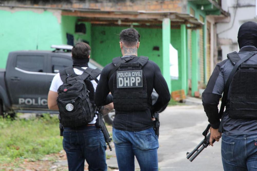 DHPP prende suspeitos de envolvimento na chacina do Uruguai em flagrante
