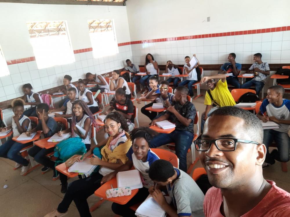 No Dia do Professor, saiba sobre as dificuldades da categoria com a pandemia