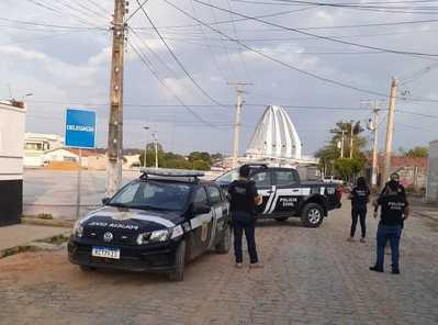 Polícia Civil realiza operação de combate à diversos crimes no interior