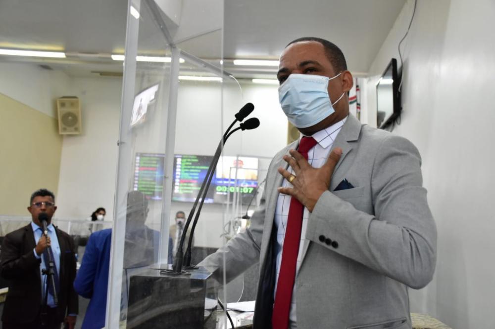 Prefeito terá que responder se firmou convênios com associações para manutenção das feiras livres