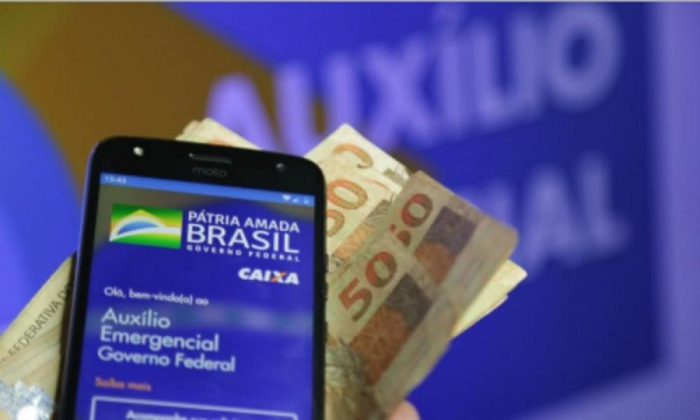 Trabalhadores nascidos em outubro podem sacar auxílio emergencial