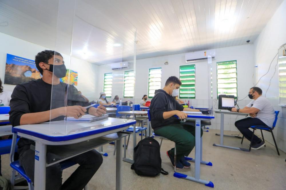 Bahia tem retorno de aulas 100% presenciais na rede estadual de ensino, nesta segunda-feira (18)
