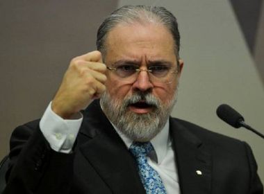 Aras diz que não vai se omitir caso CPI traga elementos contundentes contra Bolsonaro