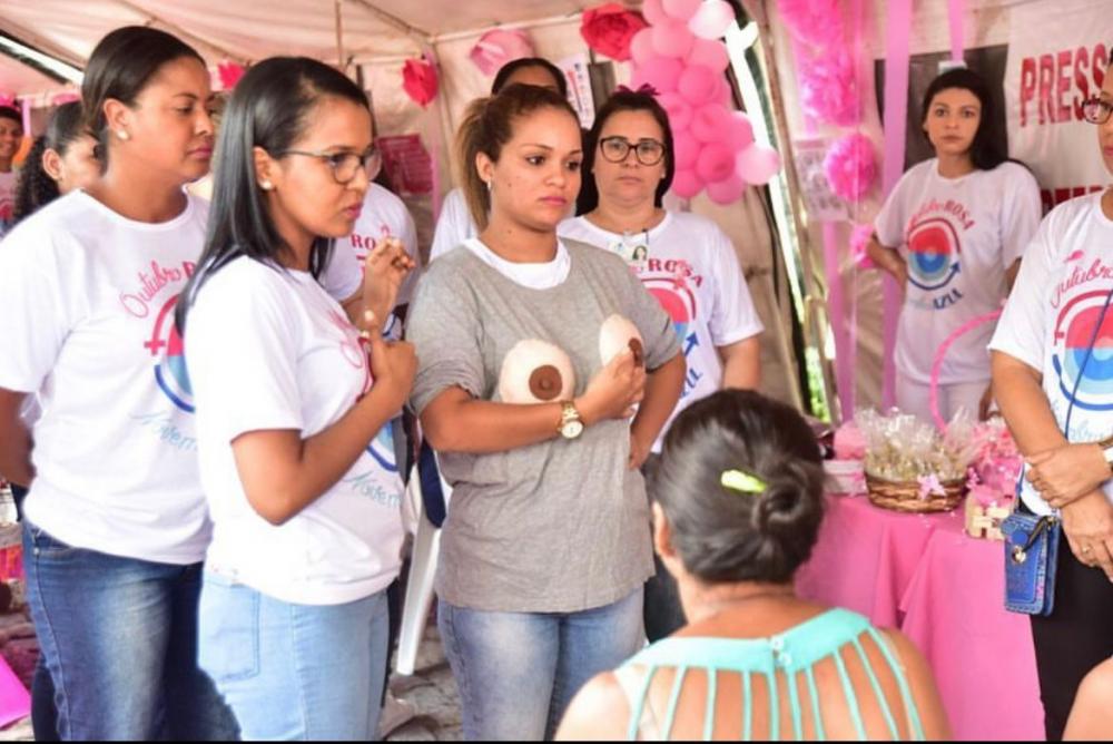 III Feira do Outubro Rosa alerta para riscos do câncer de mama