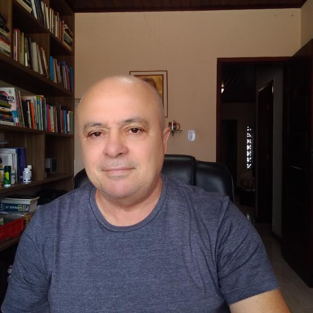 Dólar chega R$ 5,71 e acumula alta de 10% no ano; Saiba como isso impacta em sua vida 