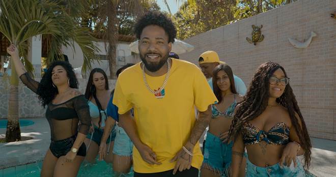 O Poeta lança single e clipe da canção Baguncinha