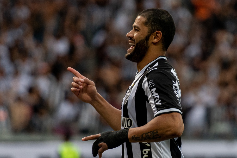 Atlético-MG bate o Cuiabá e aumenta vantagem na liderança do Brasileirão