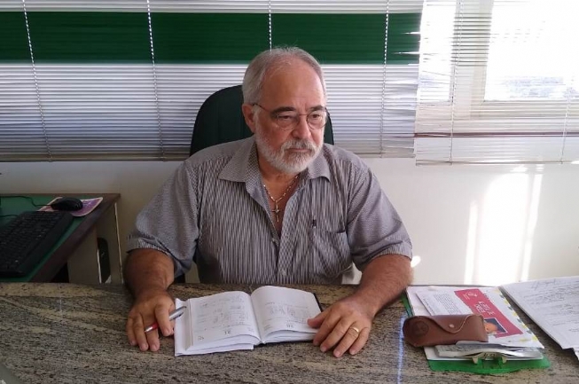 Diretor do Departamento de Áreas Verdes explica motivo na demora do cuidado de equipamentos públicos