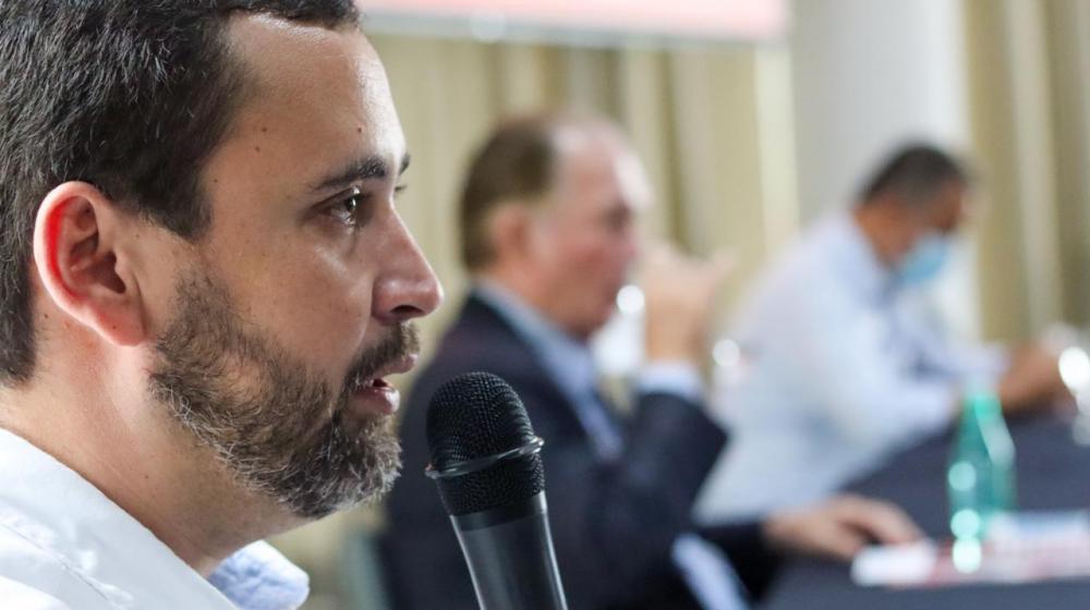 “Fusão do DEM e PSL foi um abraço de afogados”, critica Éden Valadares