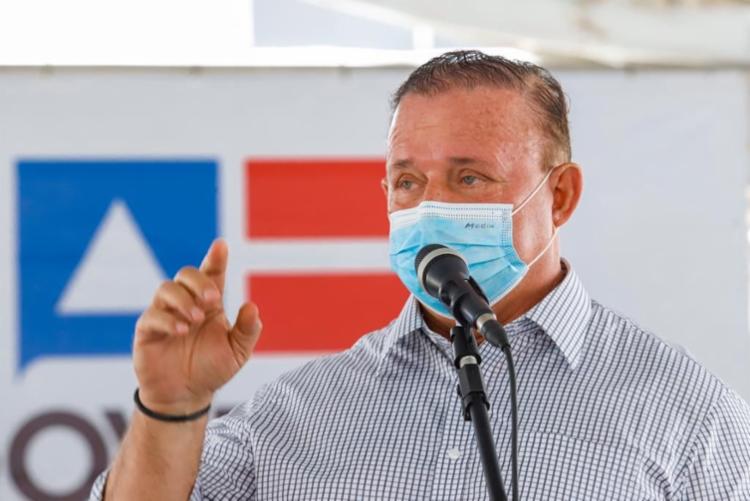 Em seu último ato como governador, Adolfo Menezes autoriza obras de mais de R$ 150 milhões