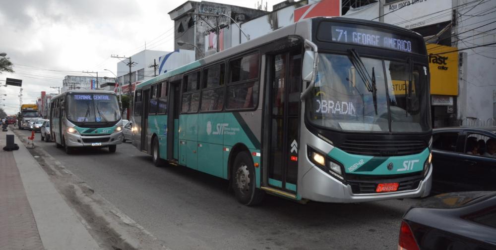 Ônibus da Rosa e São João circulam normalmente neste sábado (30)