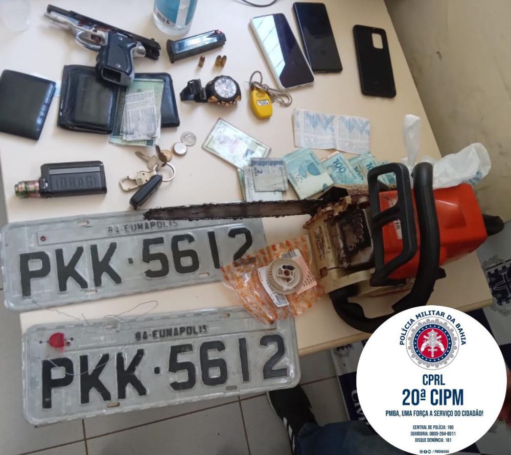 Dupla é presa com arma de fogo em Coração de Maria