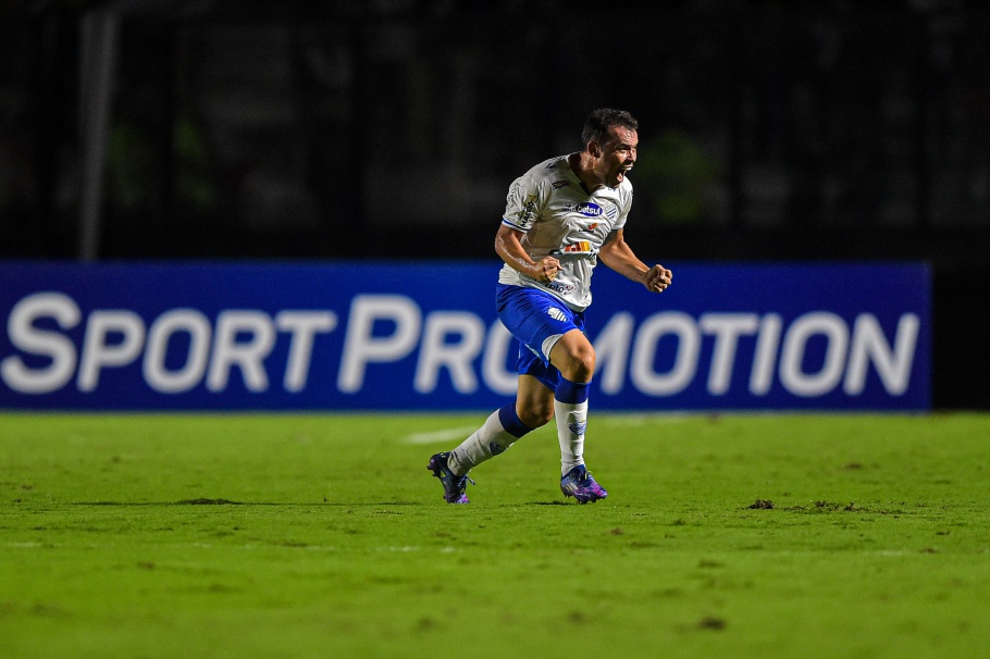 De virada, CSA-AL derrota o Vasco em São Januário pela Série B