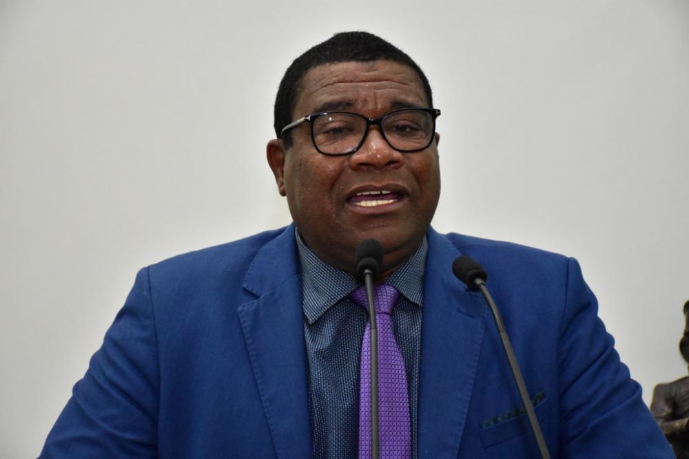 CPI da Saúde deve começar o mais rápido possível, declara vereador