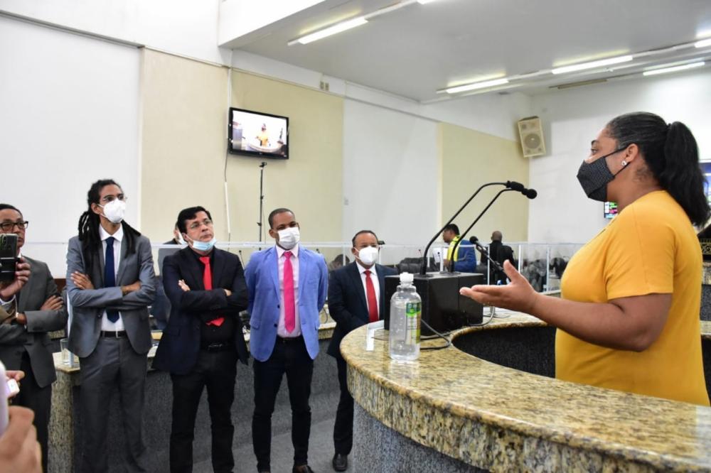 Comerciantes do Shopping Popular pedem pela cobrança da ocupação do solo ao invés de aluguel
