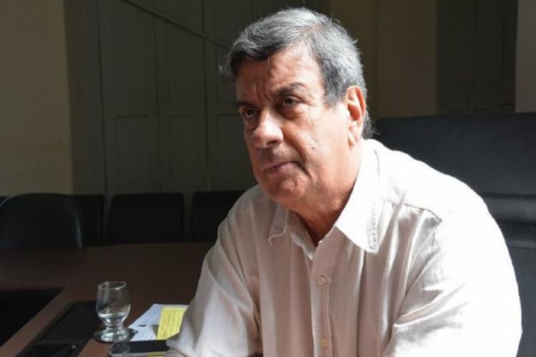 Prefeito de Feira divulga nota lamentando a morte do deputado estadual João Isidório