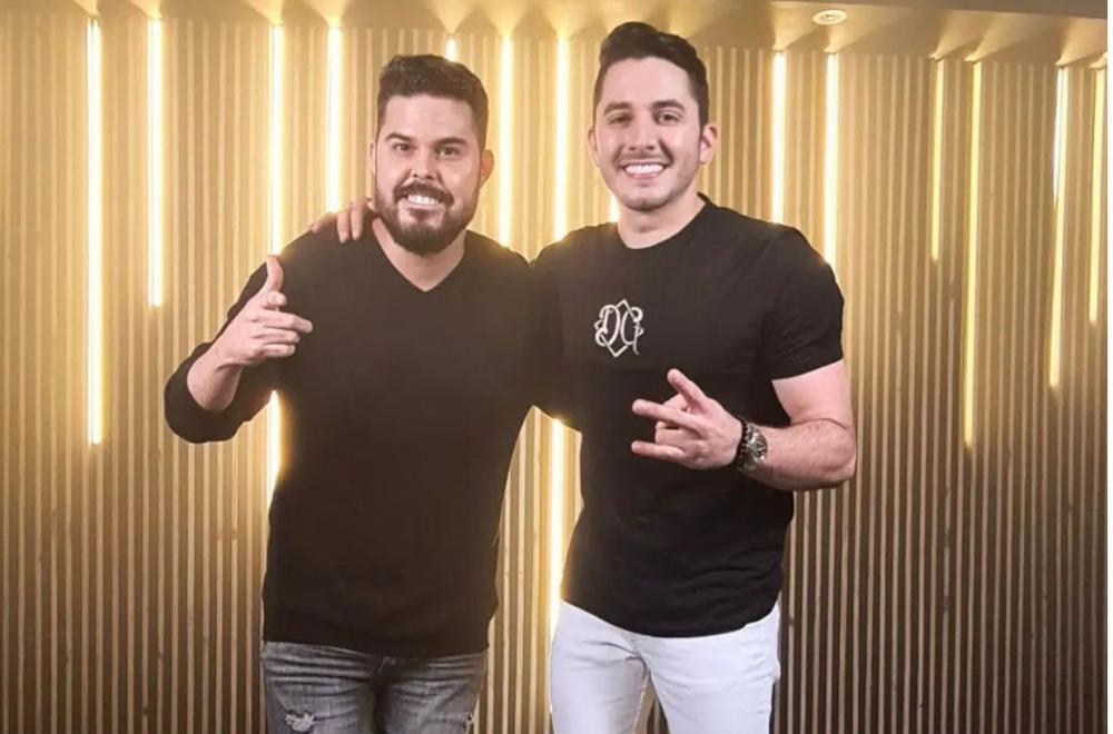  Kart Love e Jonas Esticado lançam “Espelho do Teto” 