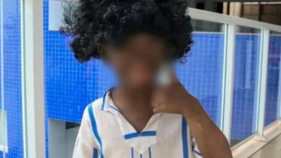 Colégio comete racismo ao 