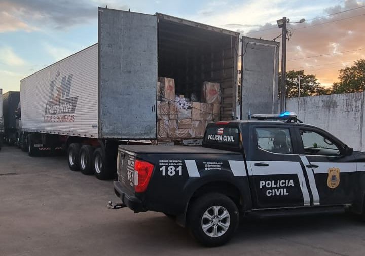 Decarga apreende R$ 1 milhão em cigarros contrabandeados